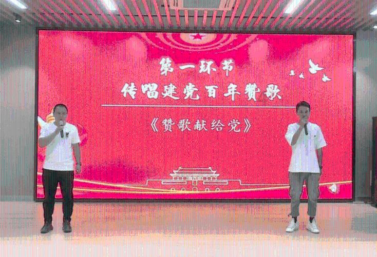 彩虹生日蛋糕