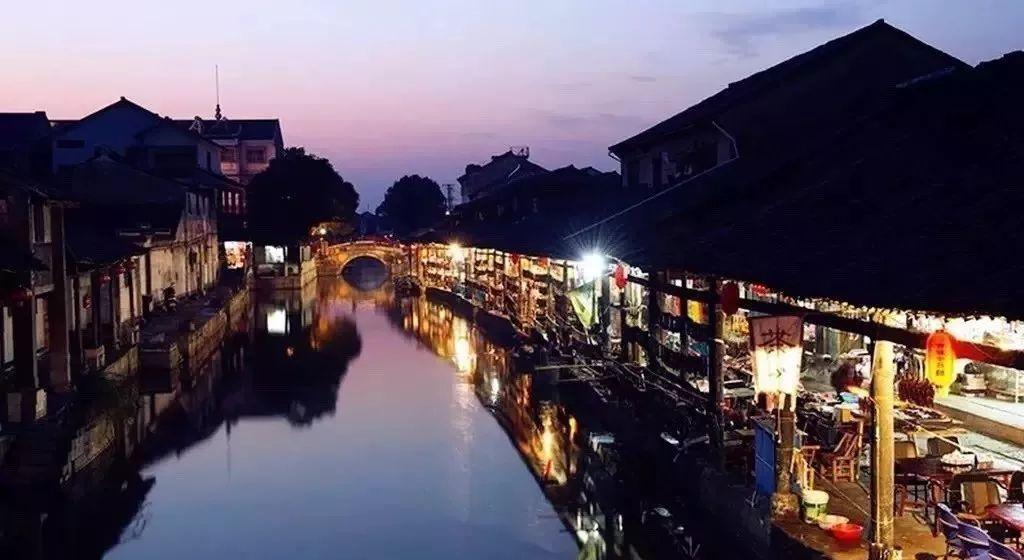 蓝色紫色